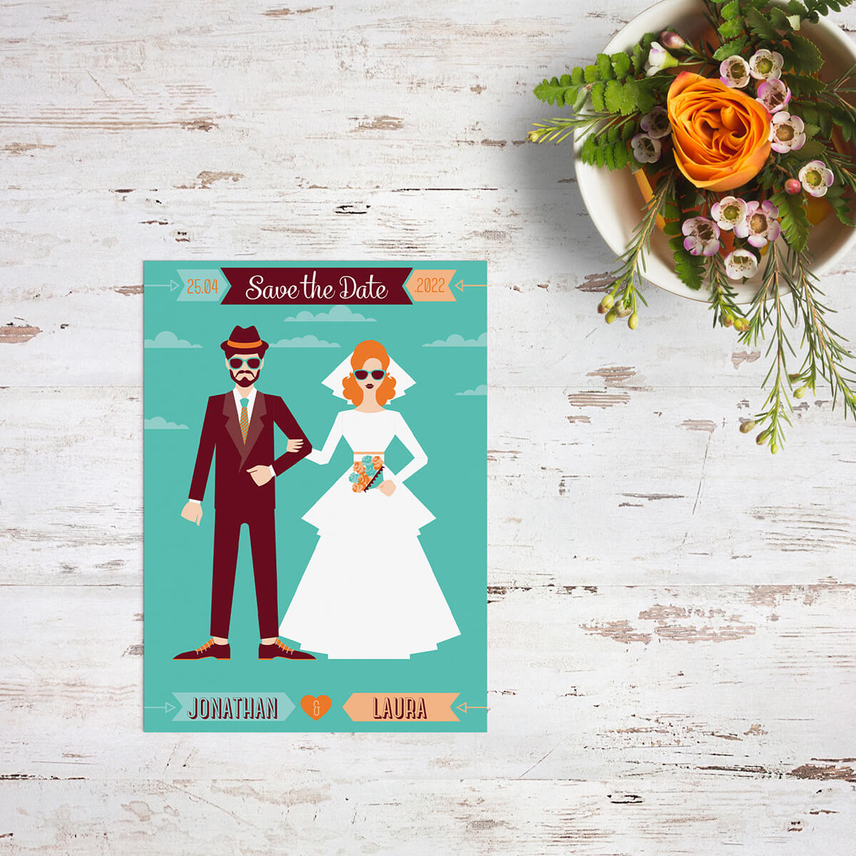 Save the date kaart Retro Hipster Bruidspaar is een ultiem statement: über retro, vrolijke kleuren en bruidspaar figuren ontworpen met een dikke knipoog.