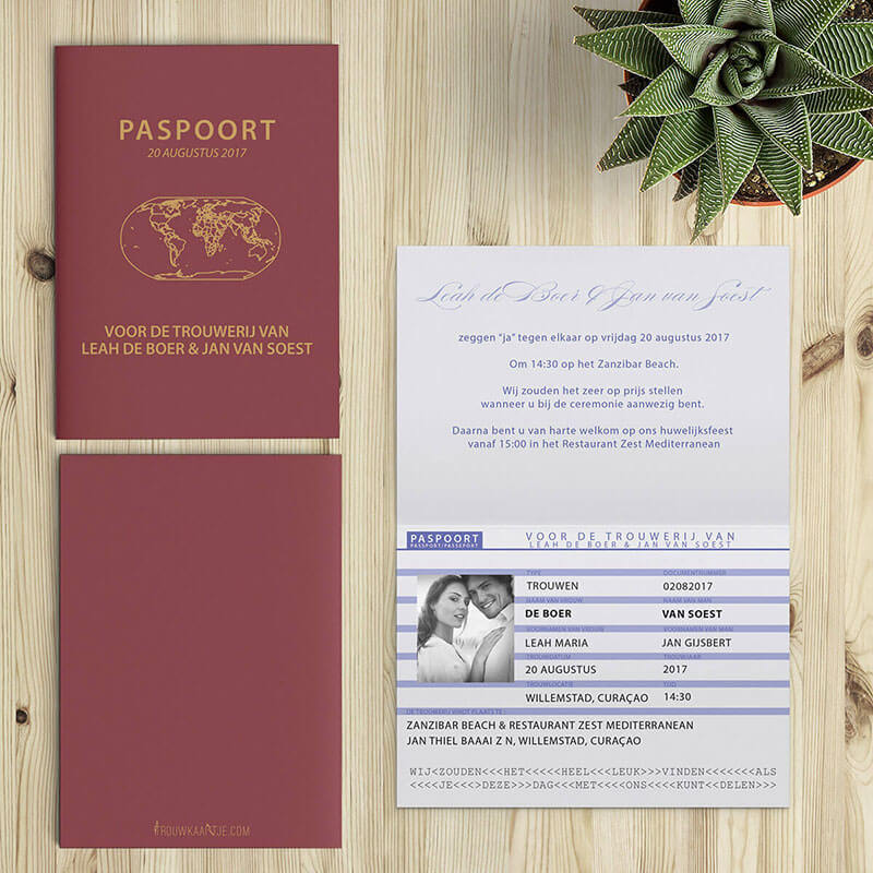 Destination trouwkaarten zijn speciaal bedacht en ontworpen voor een destination wedding, of een internationale relatie, of voor globetrotters.