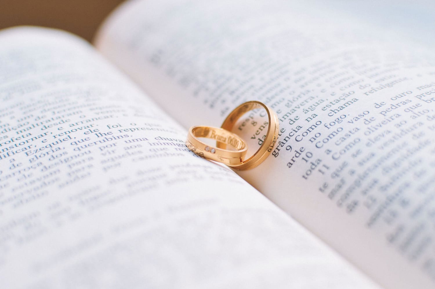 Bijbelteksten voor trouwkaarten - allerlei opties voor trouwteksten
